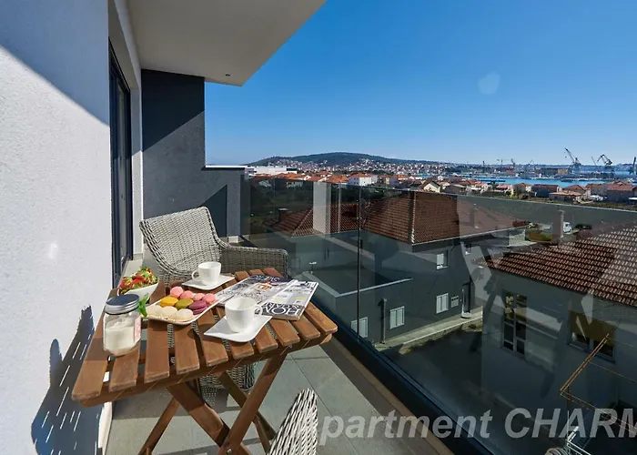 Luxury Charm With Pool