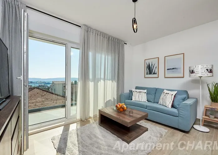 アパート Luxury Charm With Pool トロギール