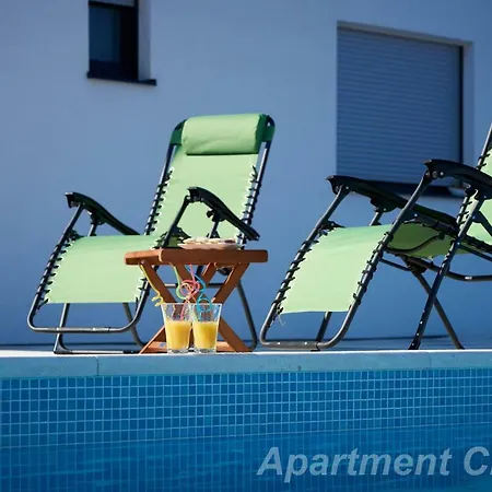 Luxury Charm With Pool * Трогир