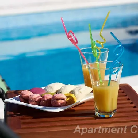 Апартаменты Luxury Charm With Pool *